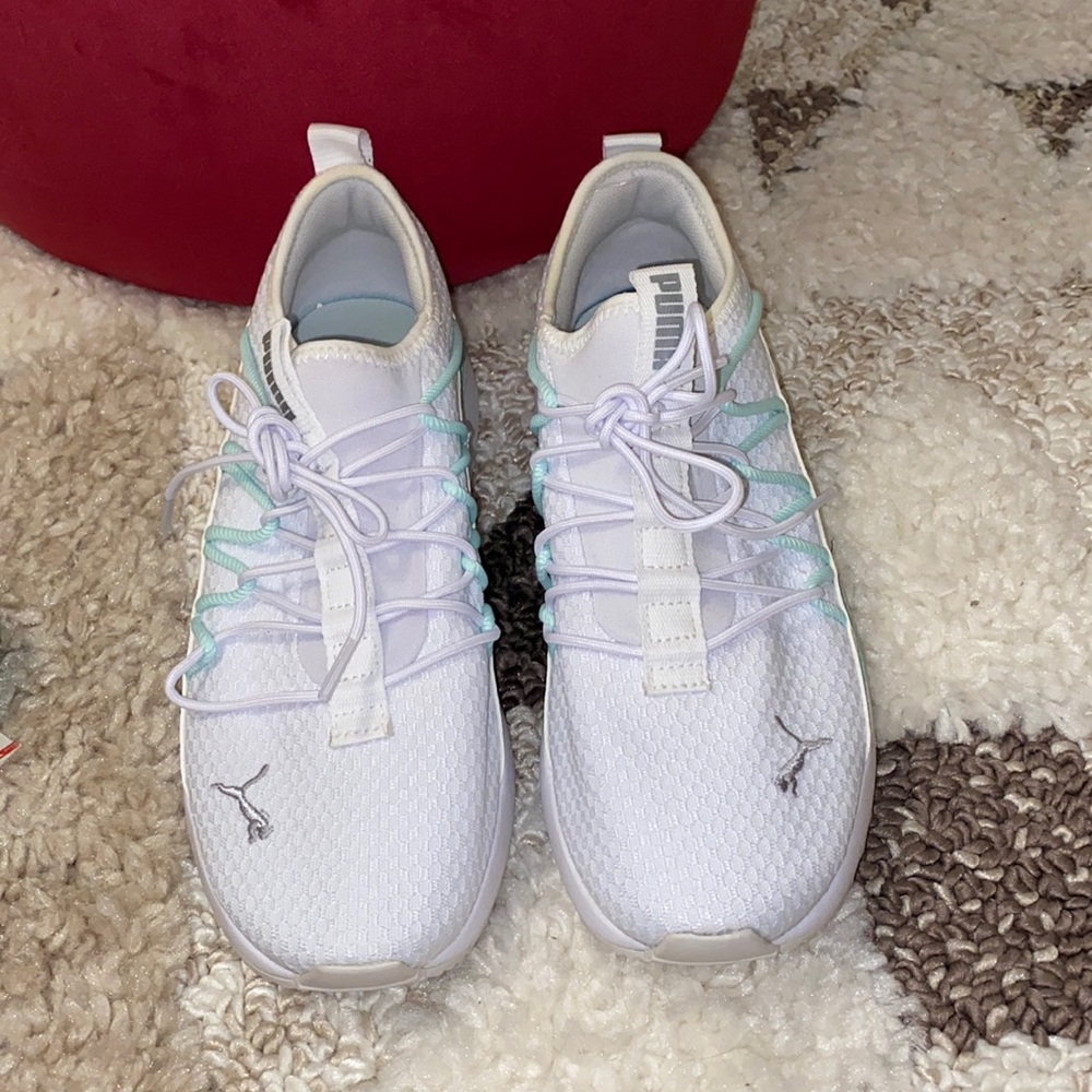 Puma Sneakers